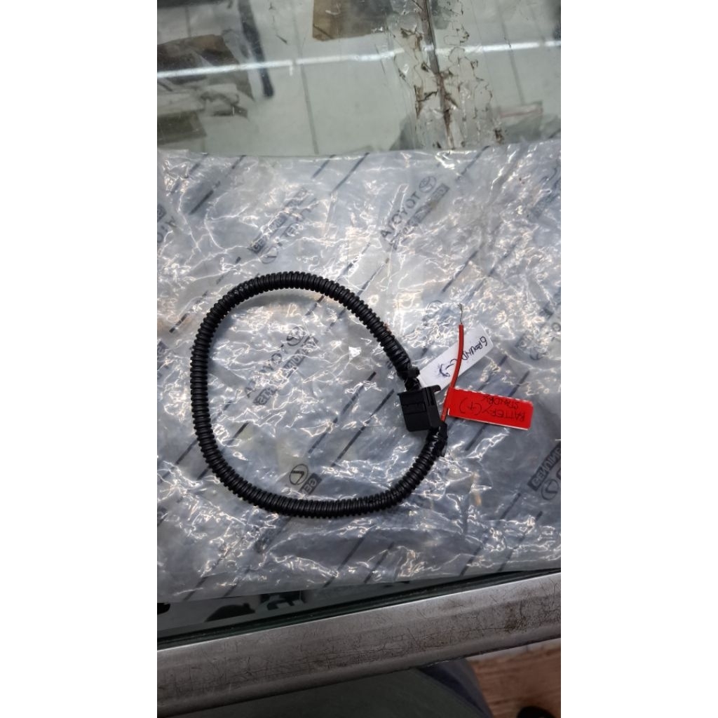 socket lampu plafon innova.....