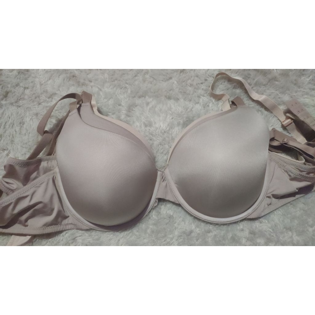 WIRED PADDED BRAS/BRA KAWAT BUSA TIPIS SIZE 38 B C D E F G H SISA EKSPORT.