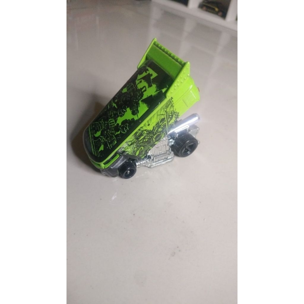 Hot Wheels Drug Bus Turtle