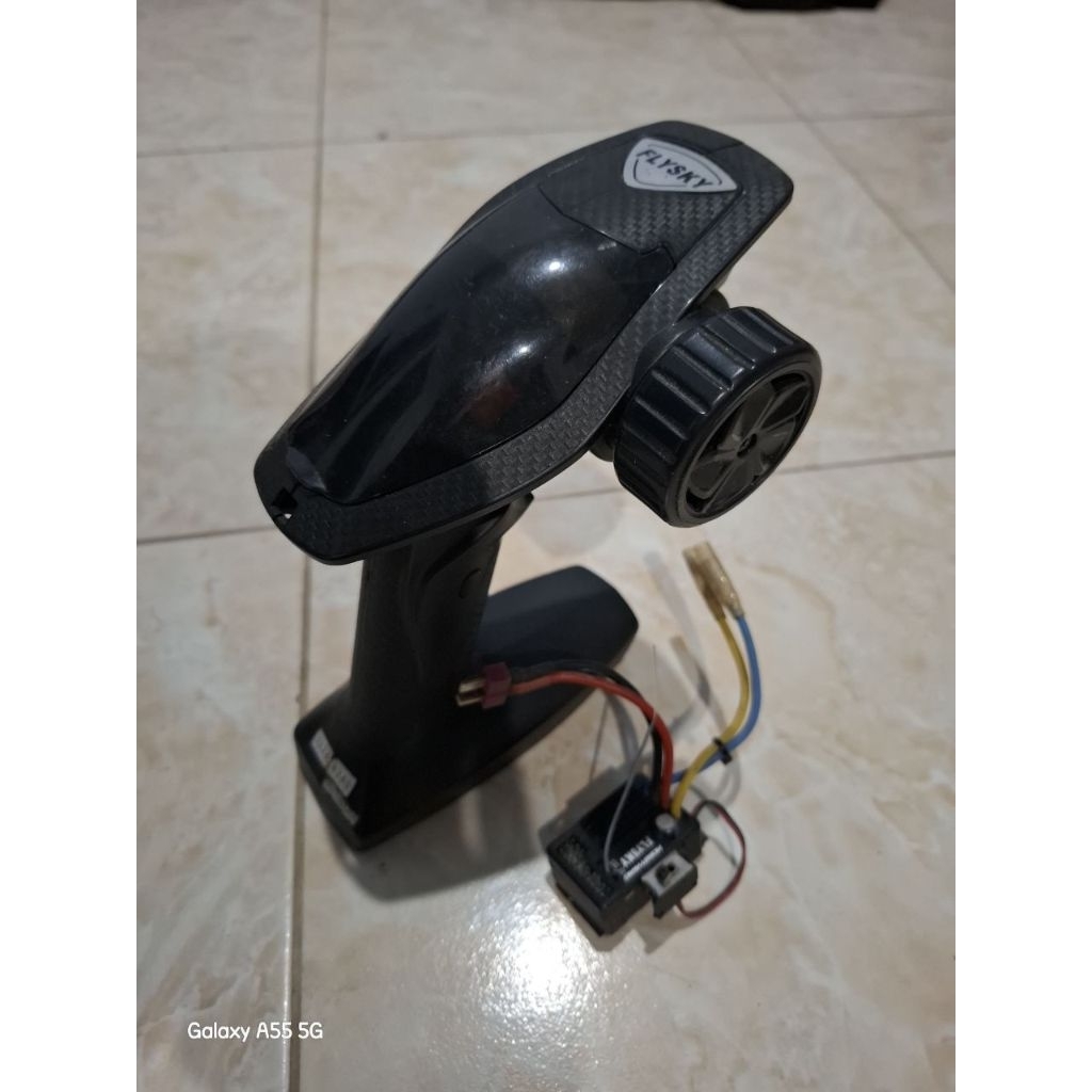 Remote + ESC dan Receiver copotan RGT 136100V3