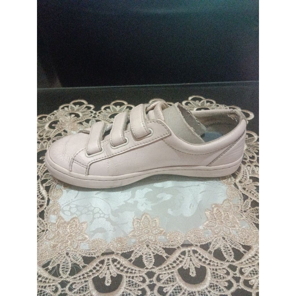 sepatu keds tiebreak leather white