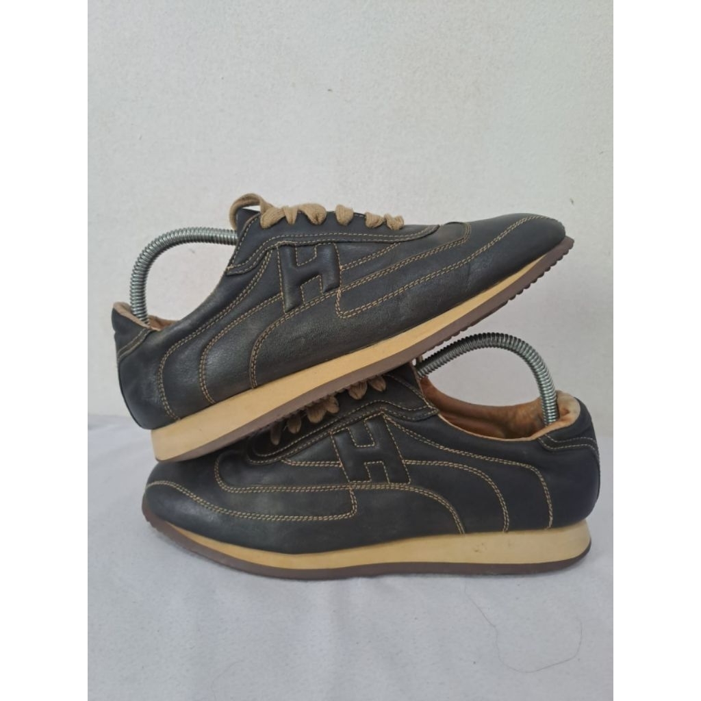 Promo Sepatu Casual Pria Dan Wanita HOGAN Size 40 Shoes Casual