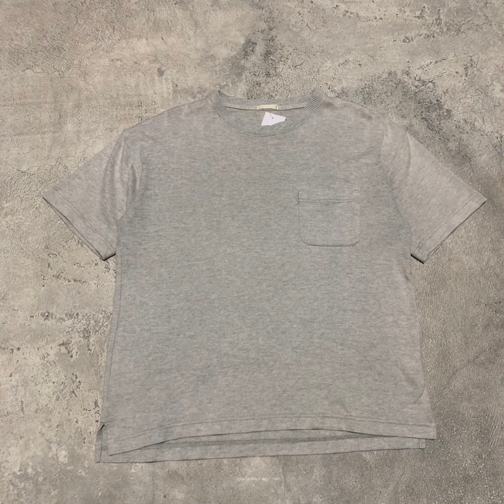 Kaos GU Uniqlo Pocket K-024 Original