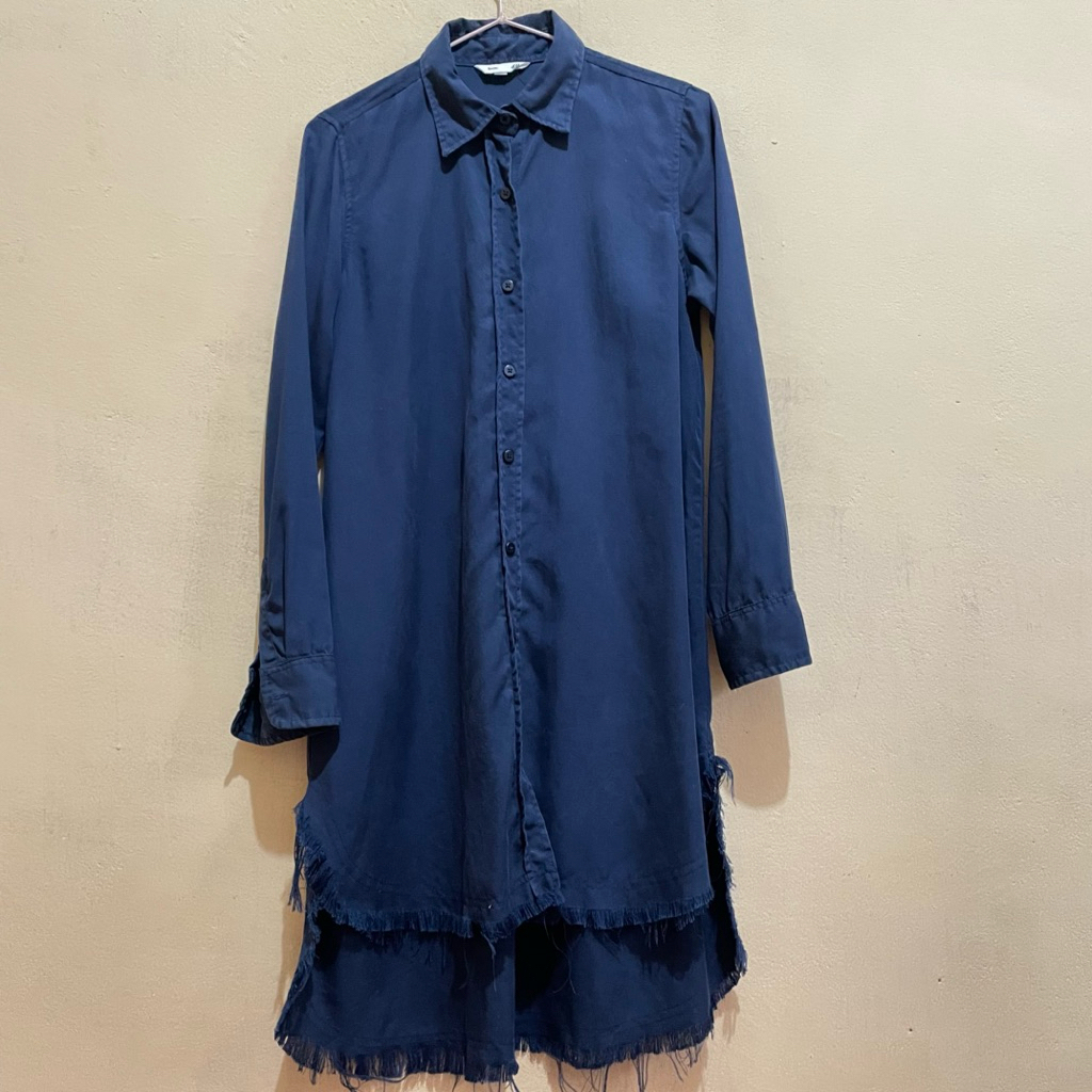 Preloved Tunik Biru Dongker