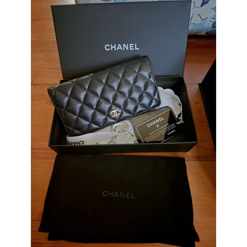 preloved authentic chanel classic flap wallet black caviar ghw