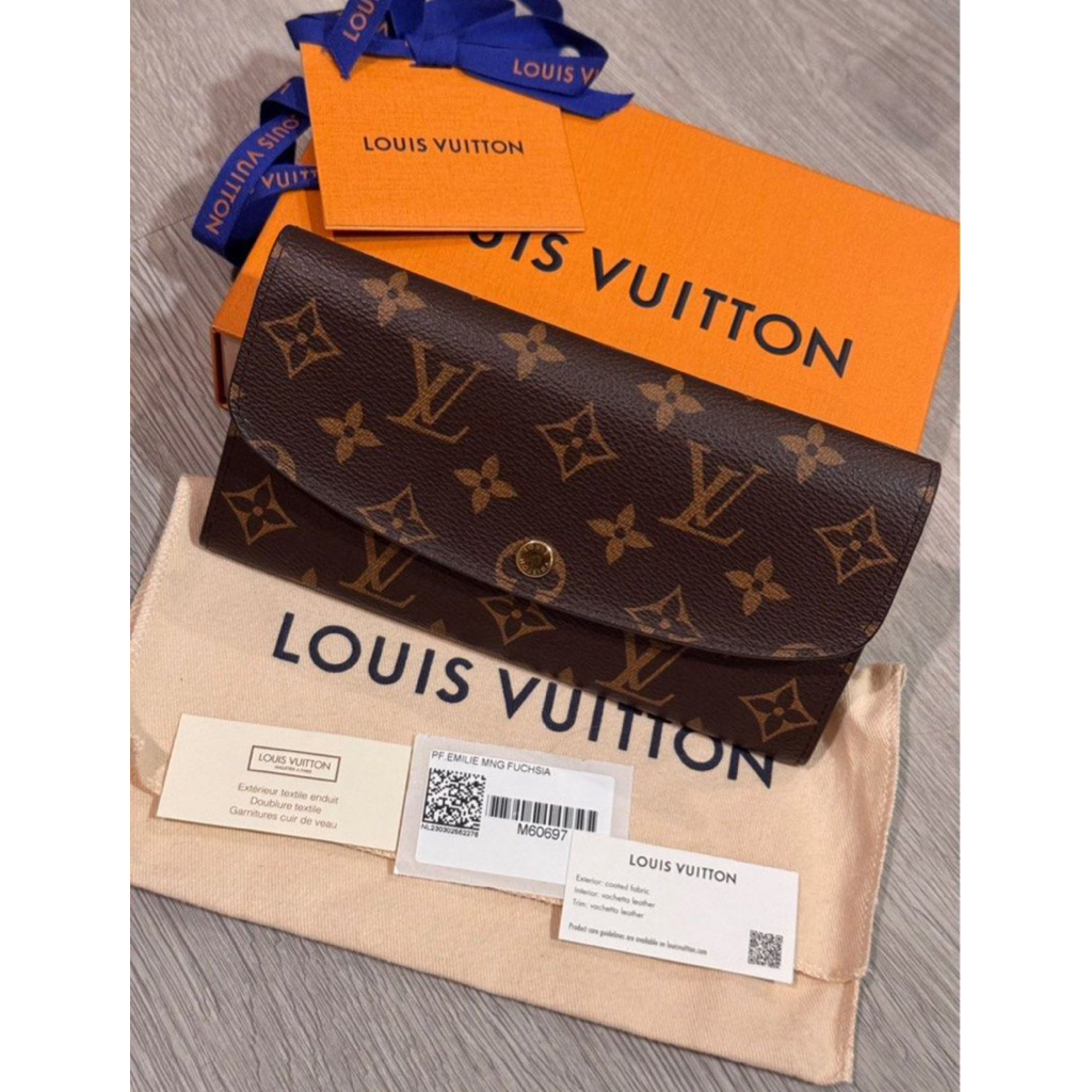 Louis Vuitton Emilie Wallet Fuchsia 2023