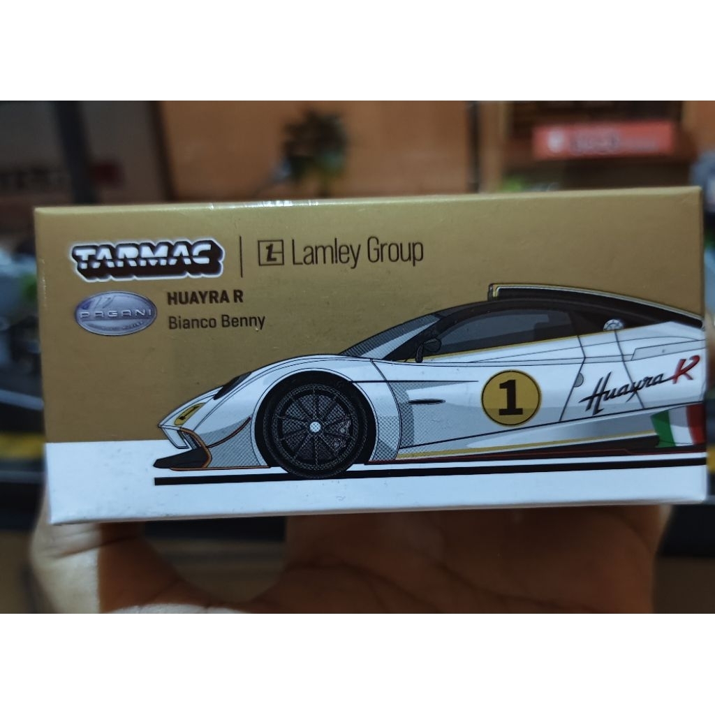 Tarmac Pagani Huayra R