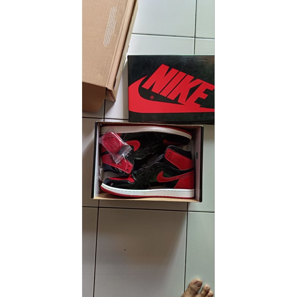 Nike air jordan 1 high OG patent bred