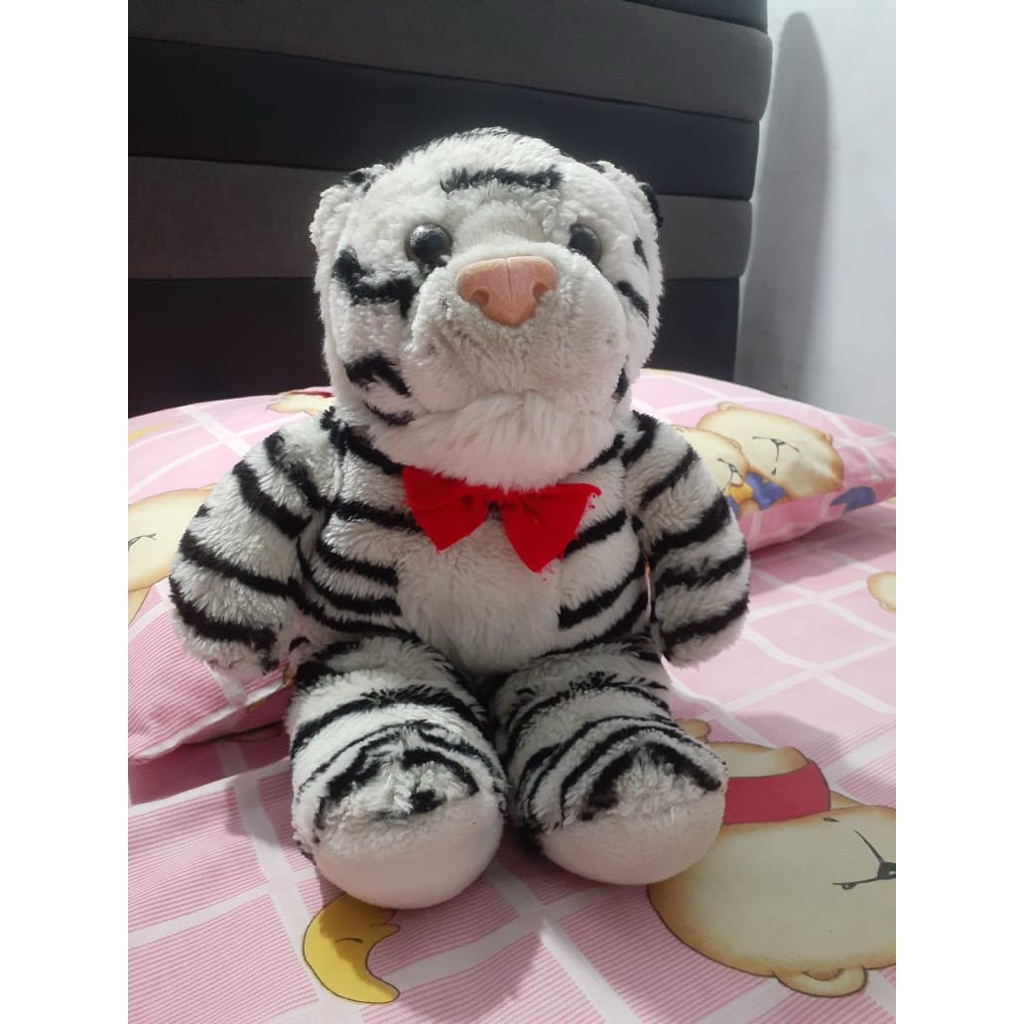 BONEKA HARIMAU