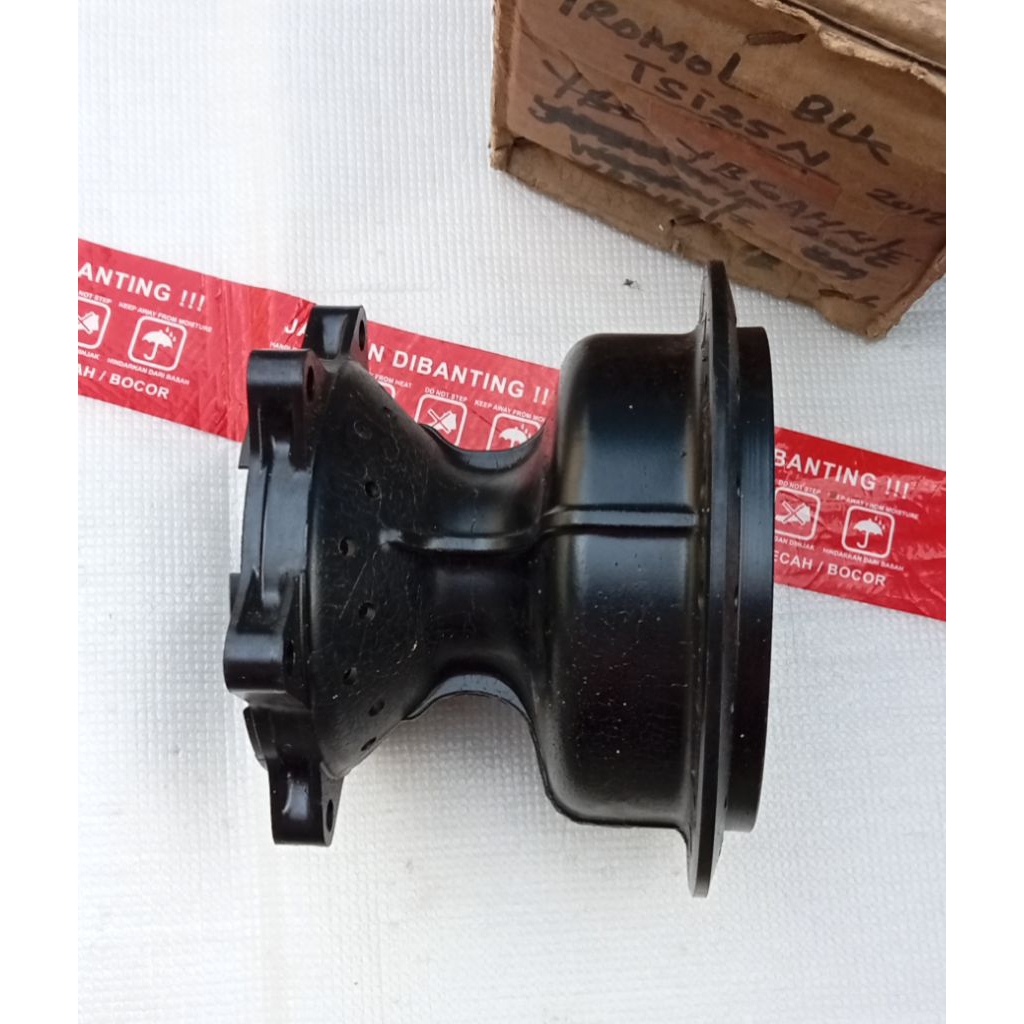 Suzuki ts125 ts jumbo tromol belakang ts125 original tromol belakang ts jumbo tromol ts125 trail