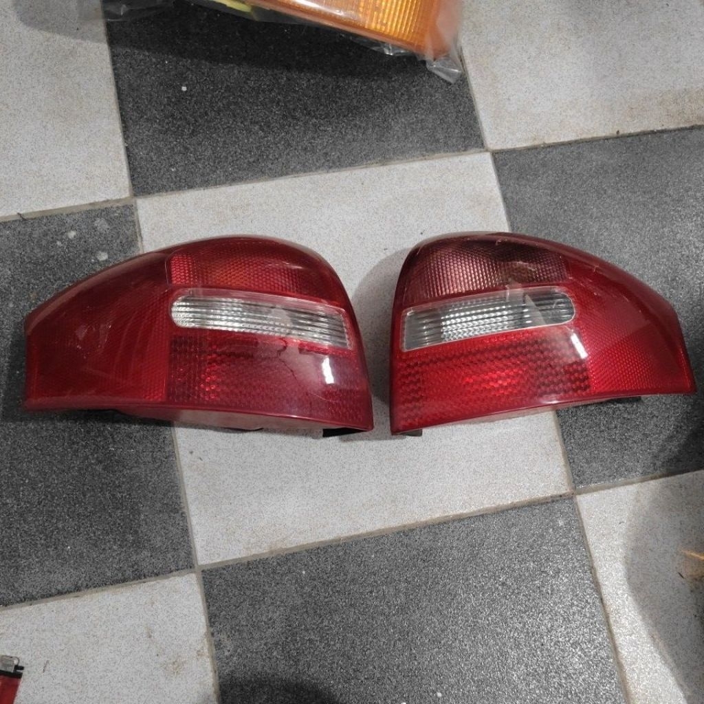 stoplamp lampu belakang audi A6 4B C5 original