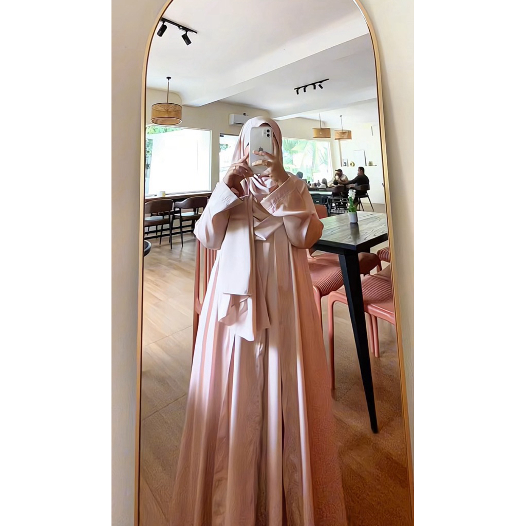 Mecca Abaya