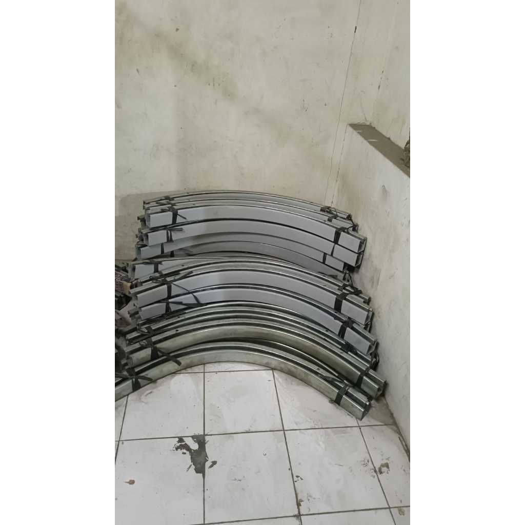 Rel Tikung Atas R60 4800 Komponen Pintu Garasi Sliding Tikung Lipat Non Merek