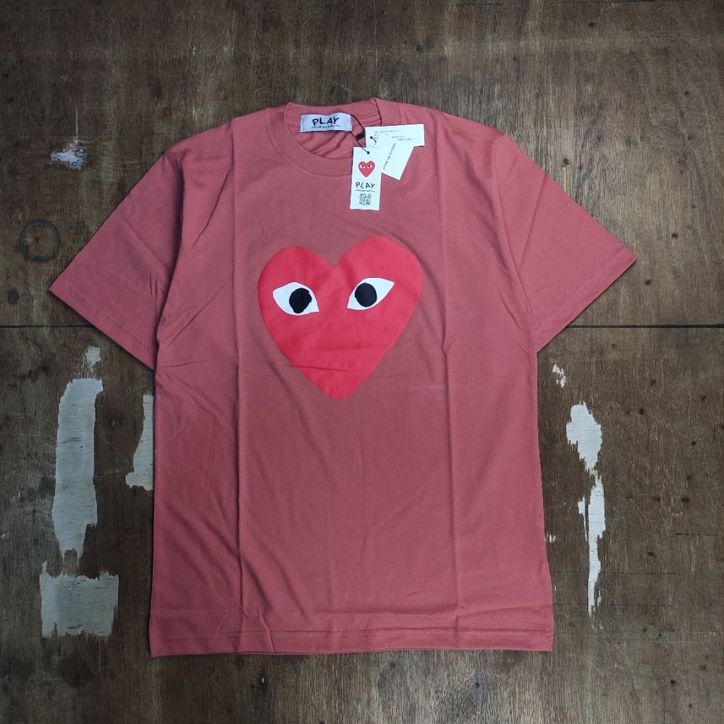 KAOS OVERSIZE CDG COME DES GARCONS PLAY RED HEART PRINTED DUSTY PINK TEES BESTSELLER