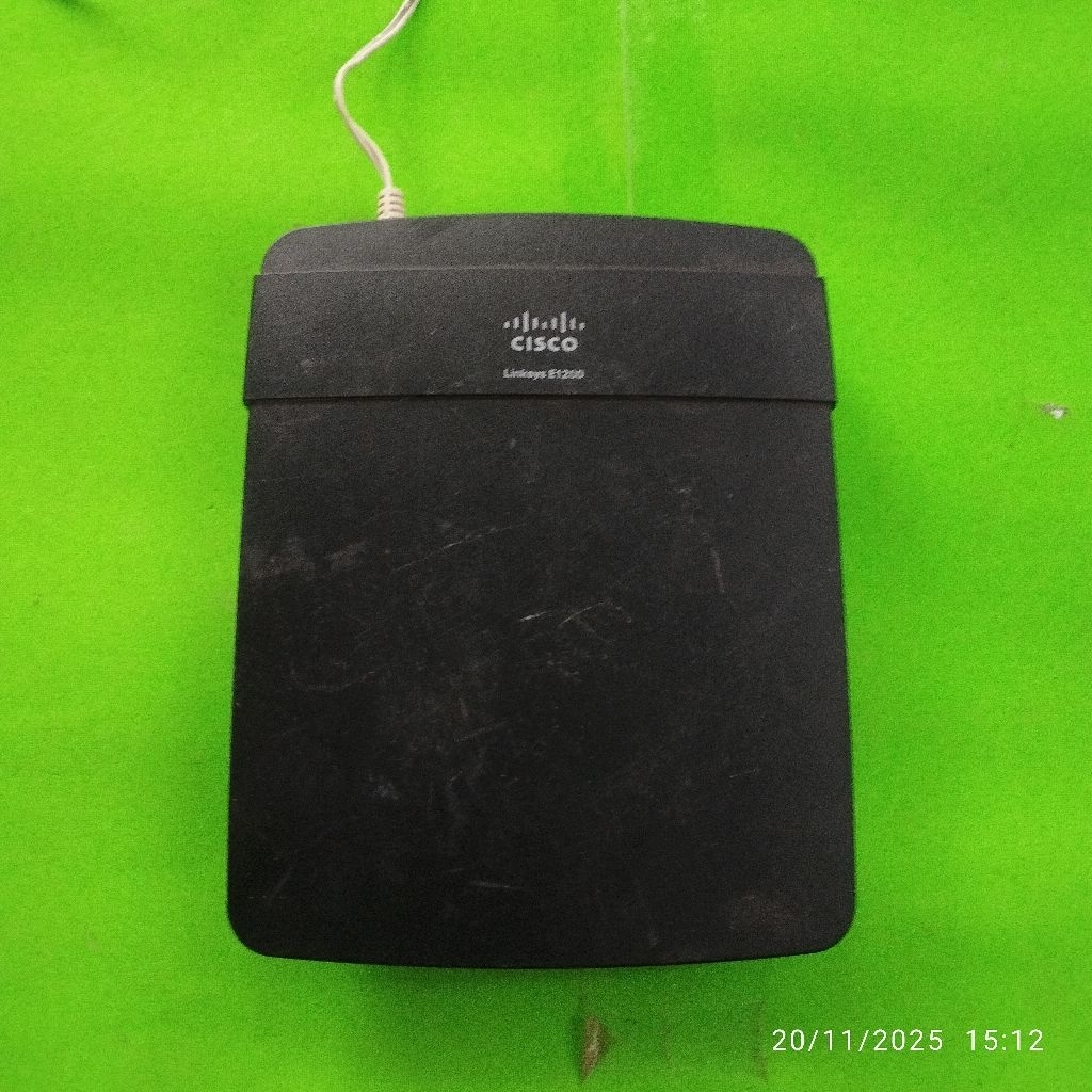 CISCO  E1200 ROUTER WIRELESS