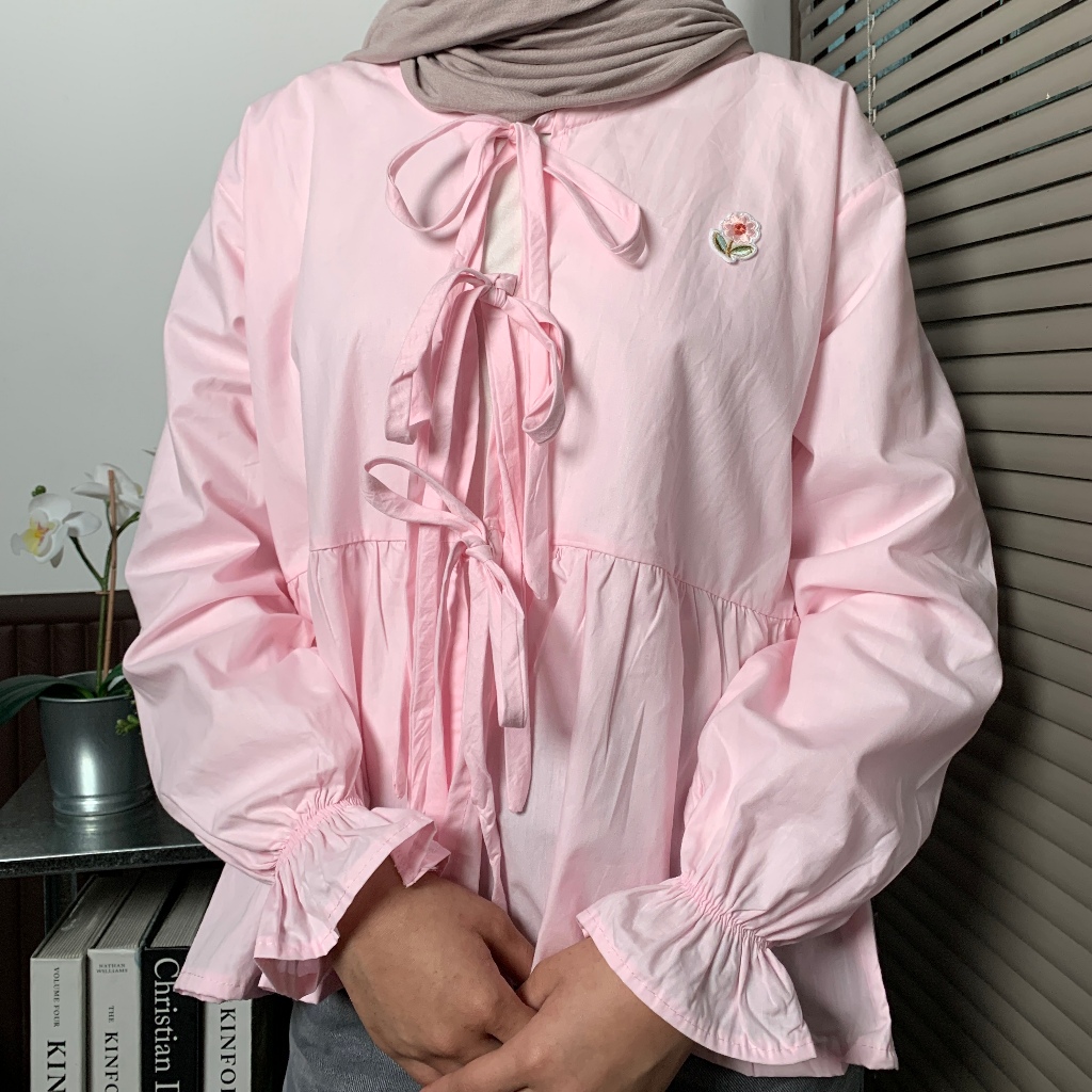Alula Outer – Outer Wanita Lengan Panjang dengan Tali Depan & Bordir Bunga