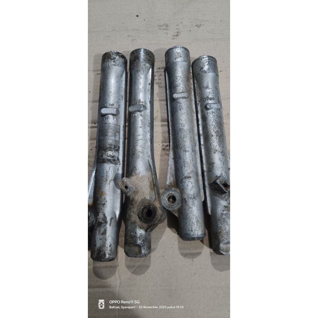 BOTTOM SHOCK DEPAN GRAND SUPRA X TROMOL ORIGINAL COPOTAN