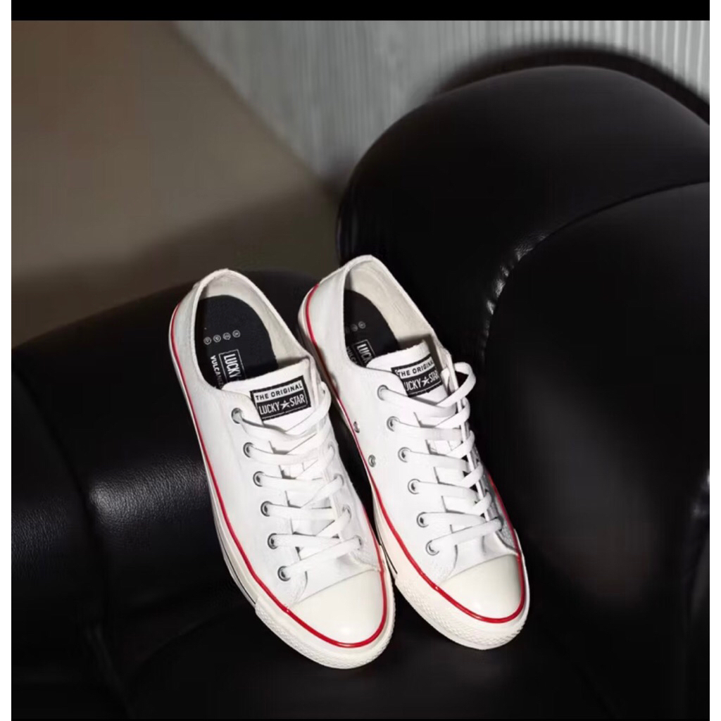 [Preloved] Sepatu Cewek Merk Lucky Star