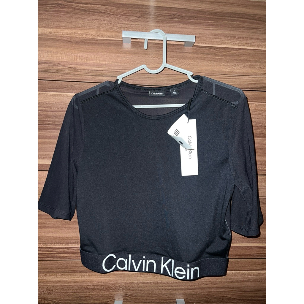 Baju Olahraga Calvin Klein Ori