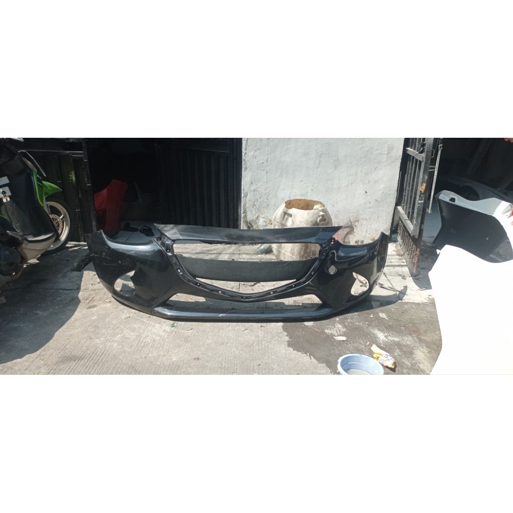 bumper bemper mazda 2 skyactive original