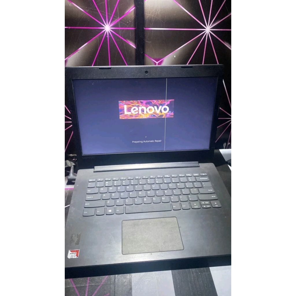 Laptop Lenovo 330 amd a9 no hdd ram minus