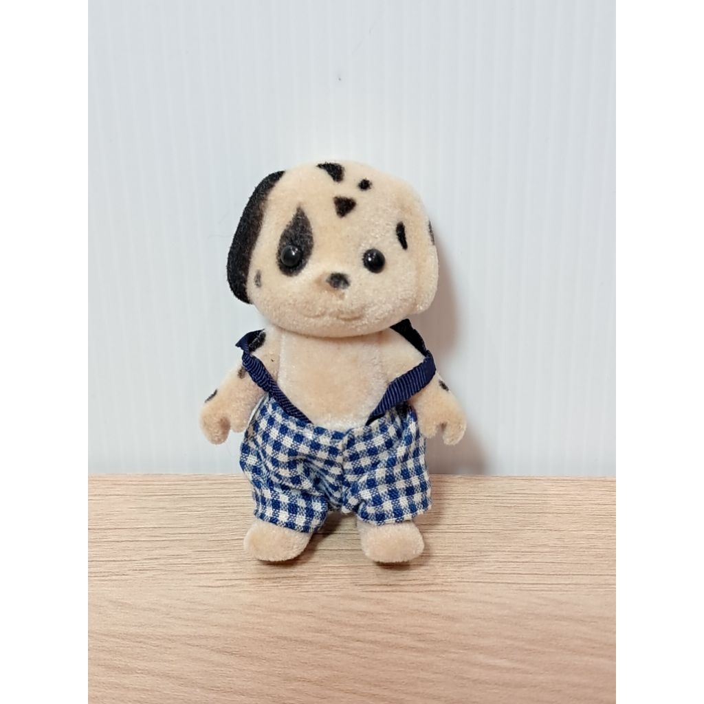 Sylvanian Families - Dalmatian Brother Baju Biru Kotak-Kotak
