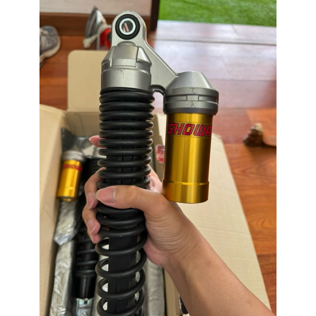 Shock Breaker Showa Honda ADV 160 Original Copotan