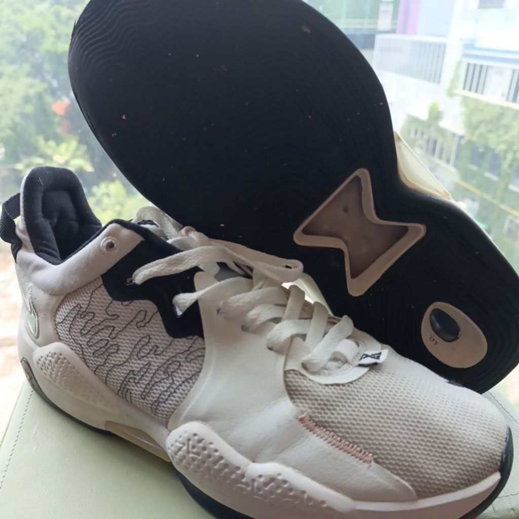 Nike Paul George 5 size 42,5