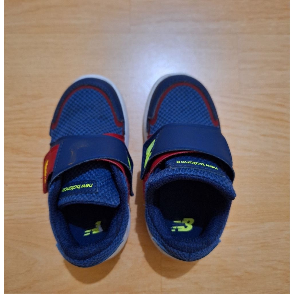 (PRELOVED) SEPATU ANAK NEW BALANCE