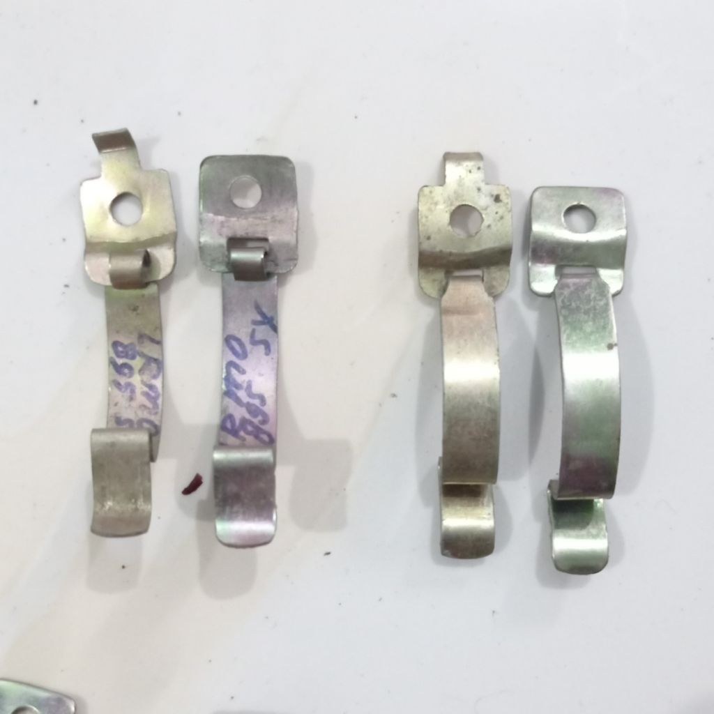 Kancing kop klem Delco Mitsubishi Colt T 120 Lama L300 Bensin