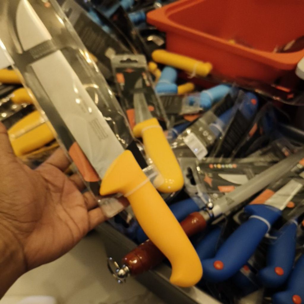 pisau Zhongyuan Herno