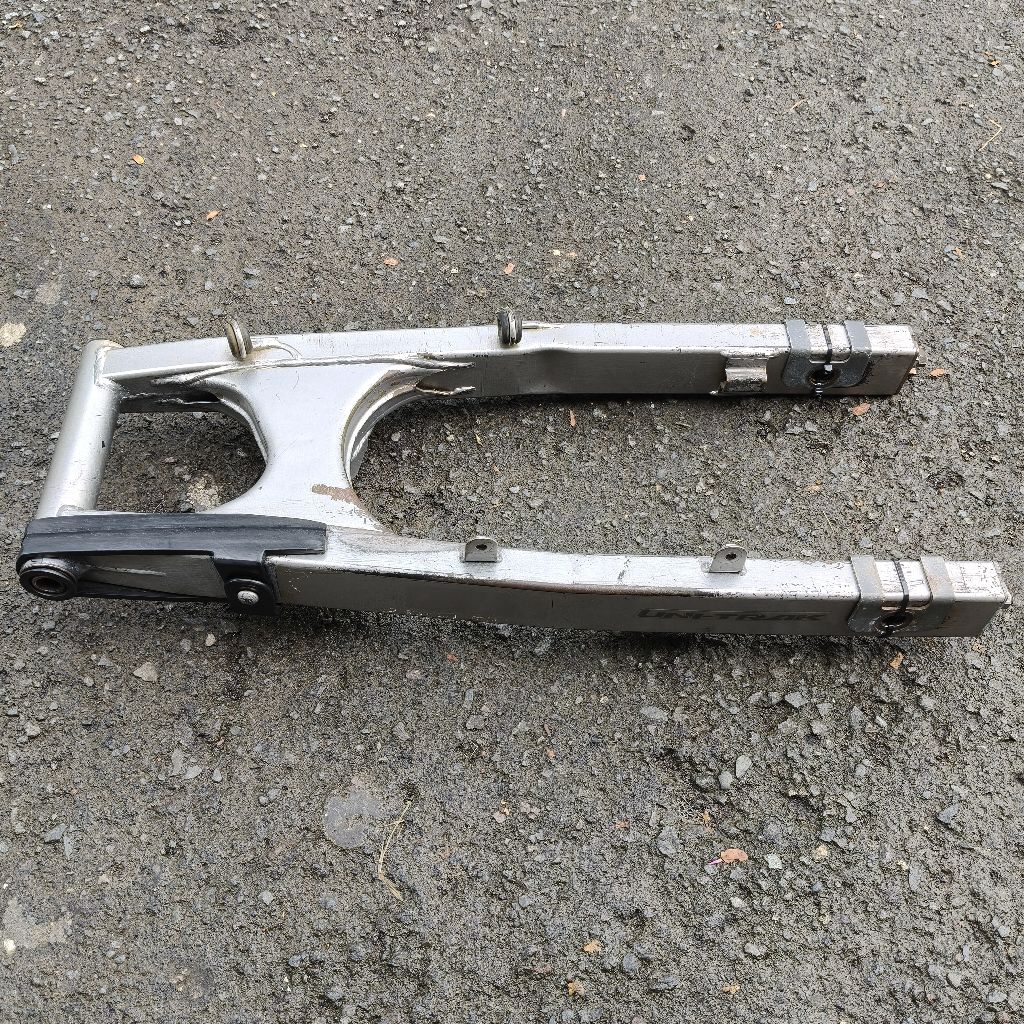 Swing arm KLX BF Original (bekas)