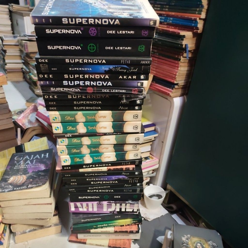 Novel Karya Dee Lestari Bisa Pilih Judul / supernova-rapijali/ gelombang Original Preloved