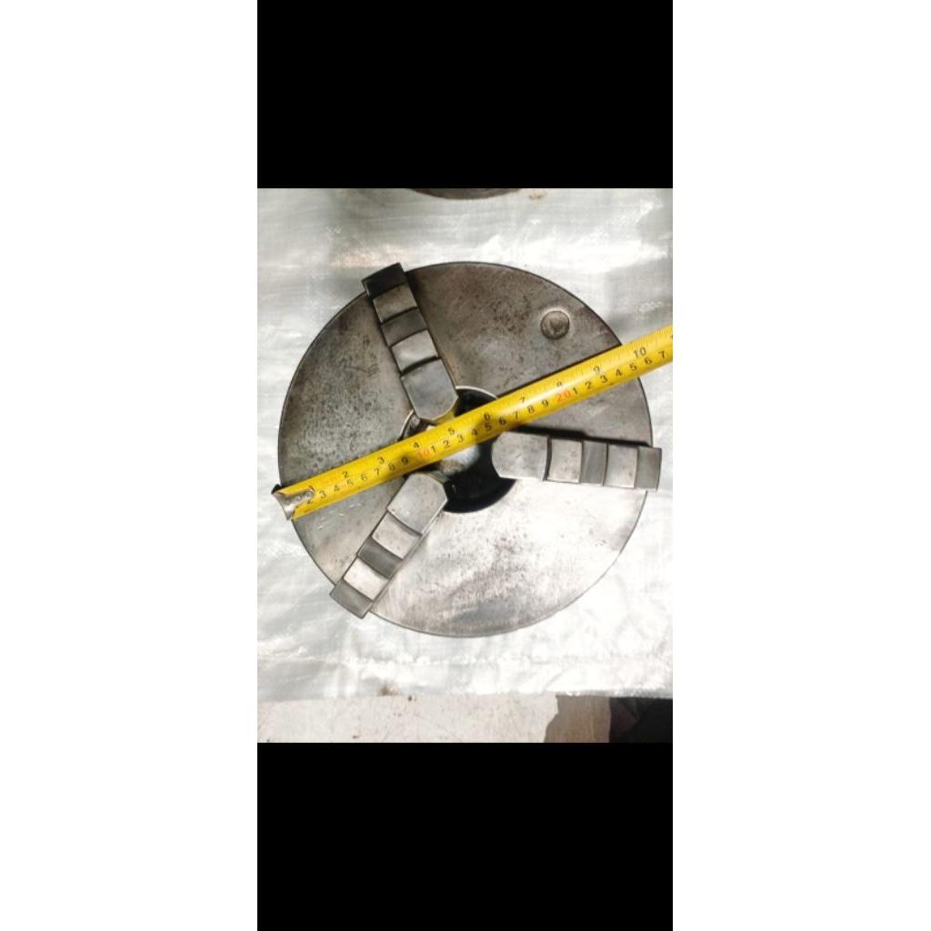 CHUCK BUBUT 10" INCHI 3 JAW