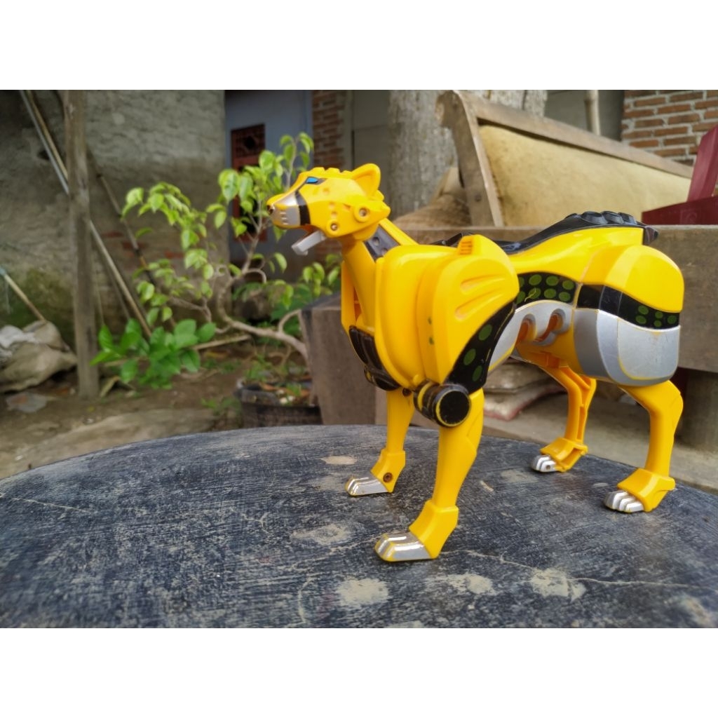 Bandai jungle fury DX megazord ceetah