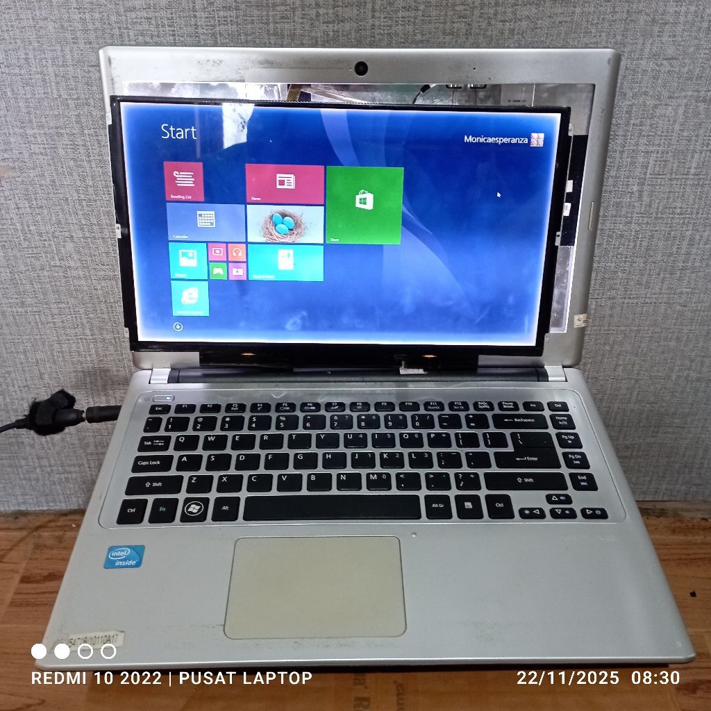 Laptop Acer Aspire V5 -431 series windows 8 prosesor Intel inside Ram4GB HDD500gb mesin Normal teste