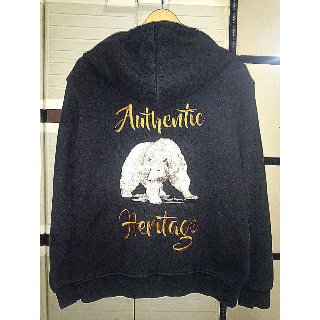 Bordir Hoodie Zipper dari JEEP SPIRIT