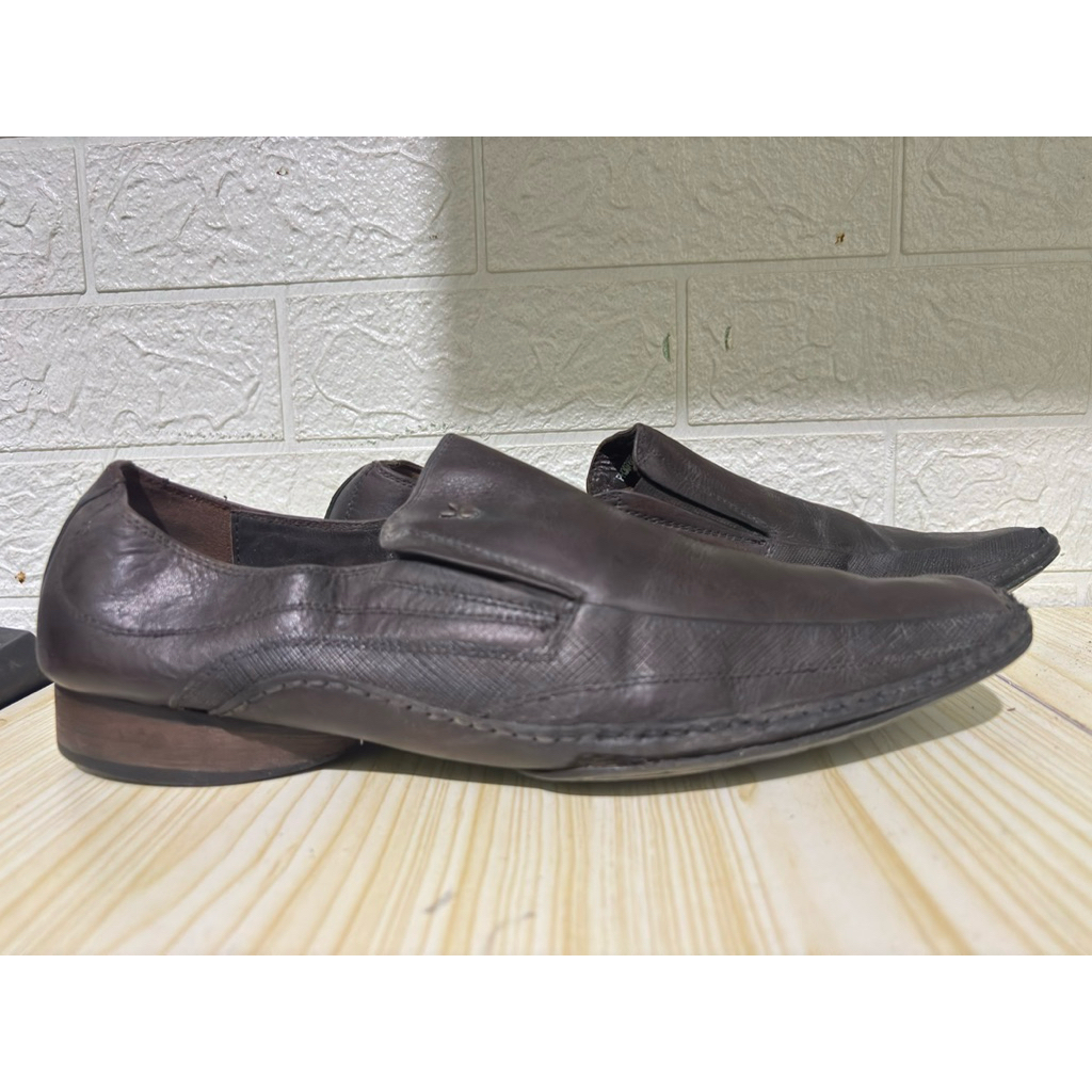 sepatu pantofel second playboy Uk 42