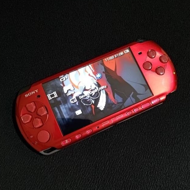 Sony PSP 3000 Red (seri 3006) (128 GB)