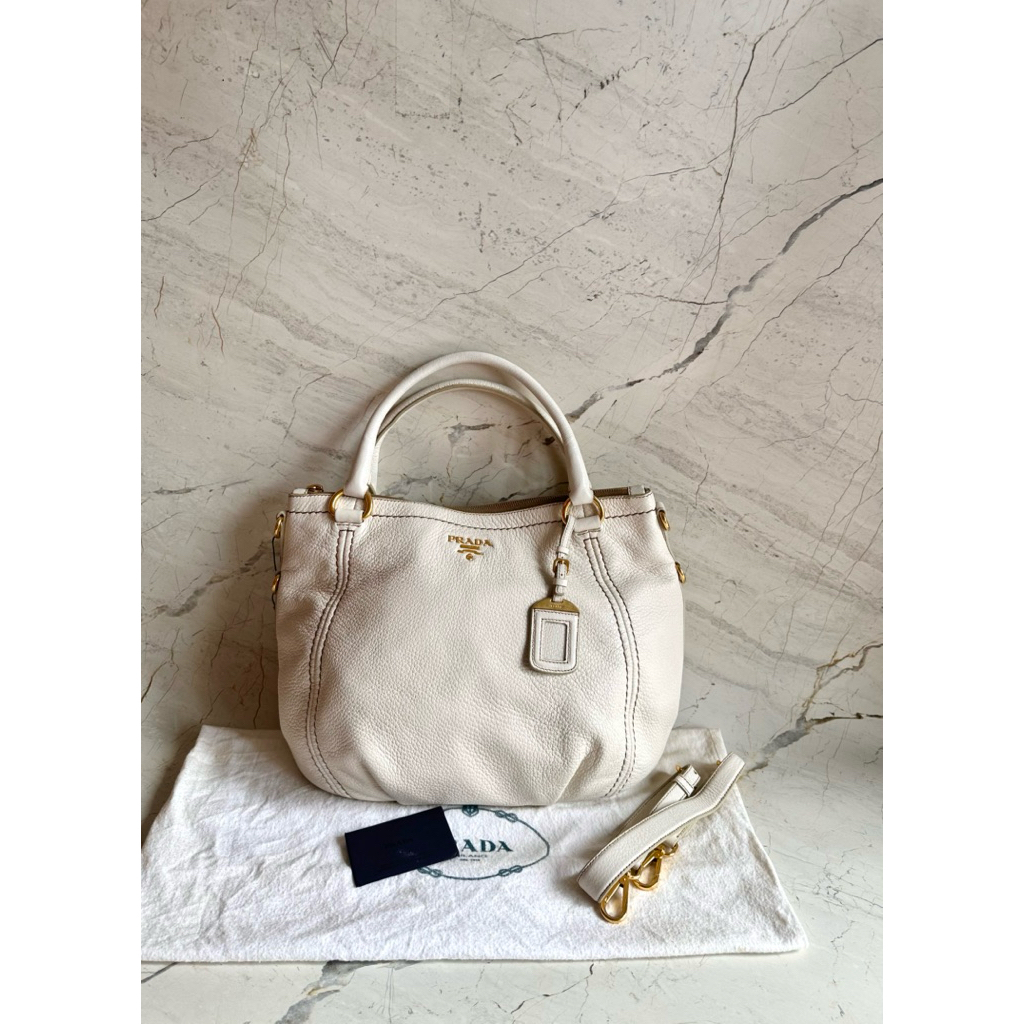 Preloved prada vitello daino leather shoulder handbag authentic original tas