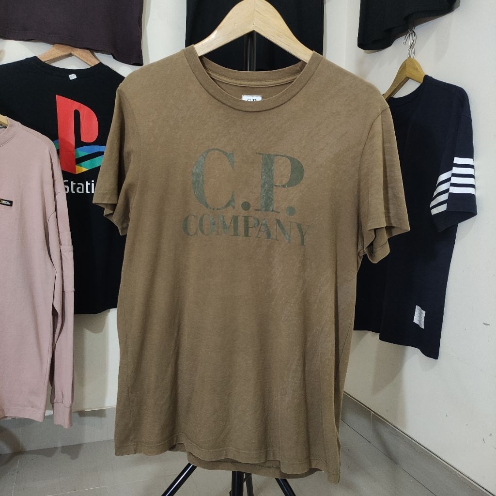 Kaos CP Company Big Logo Army Japan Market Size M