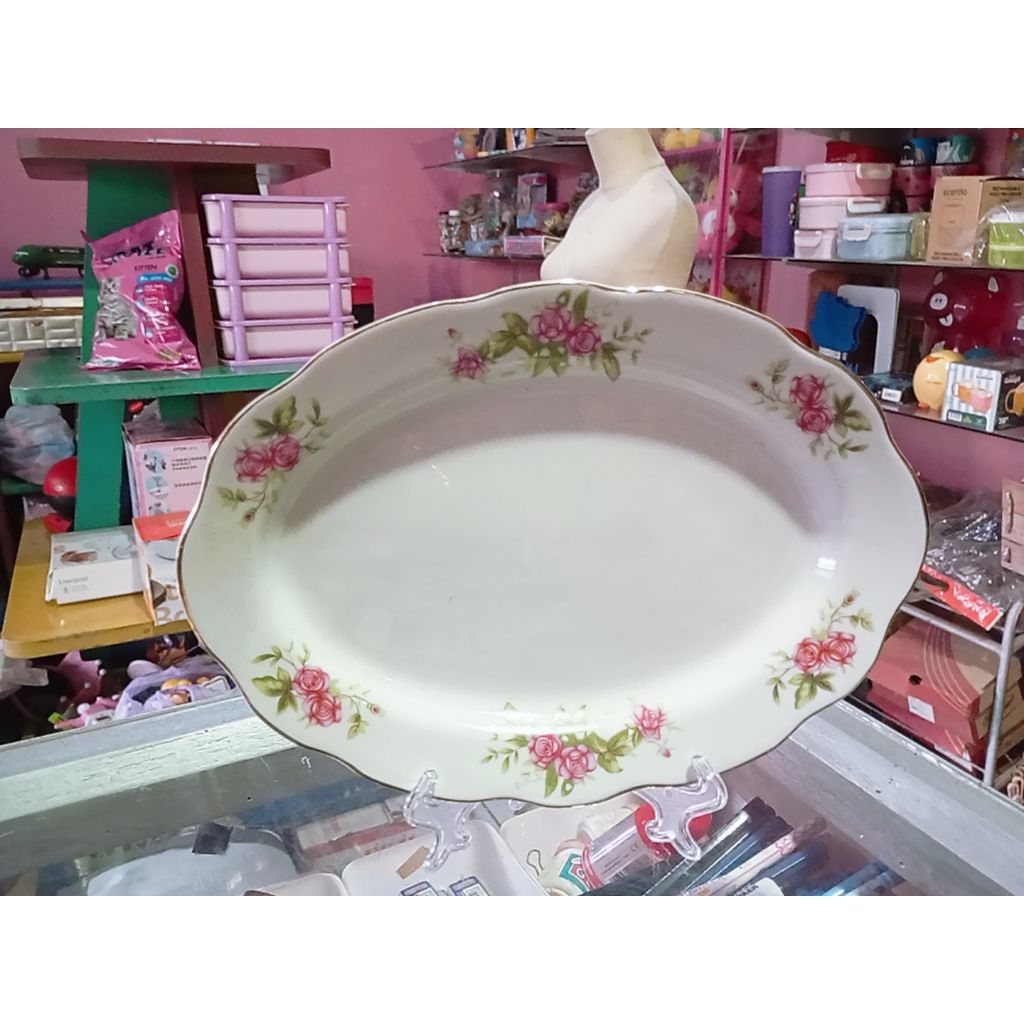 Piring Oval/Lodor Keramik Jadul