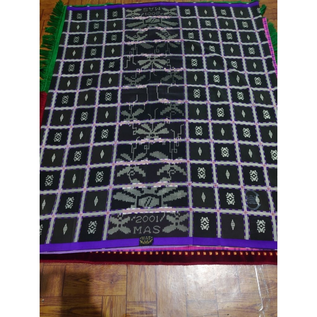 sarung Samarinda bekas / second