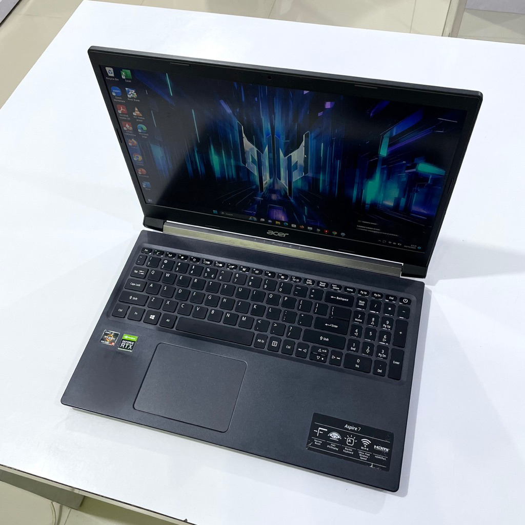 Acer Aspire A715-42G (2022) SLIM GAMING Ryzen 5-5500U RAM 8 GB SSD 512 GB RTX 3050 Full HD Key BACKL