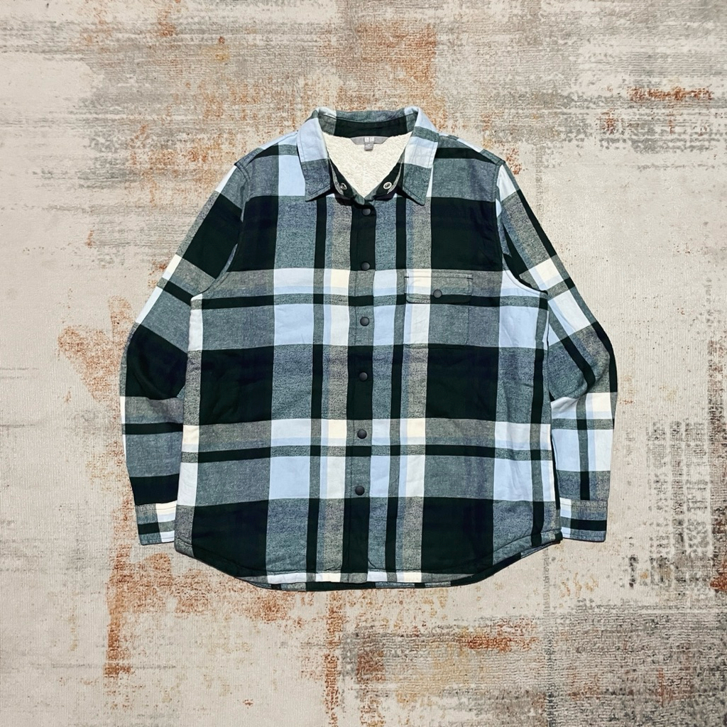 Kemeja Flannel Uniqlo Sherpa