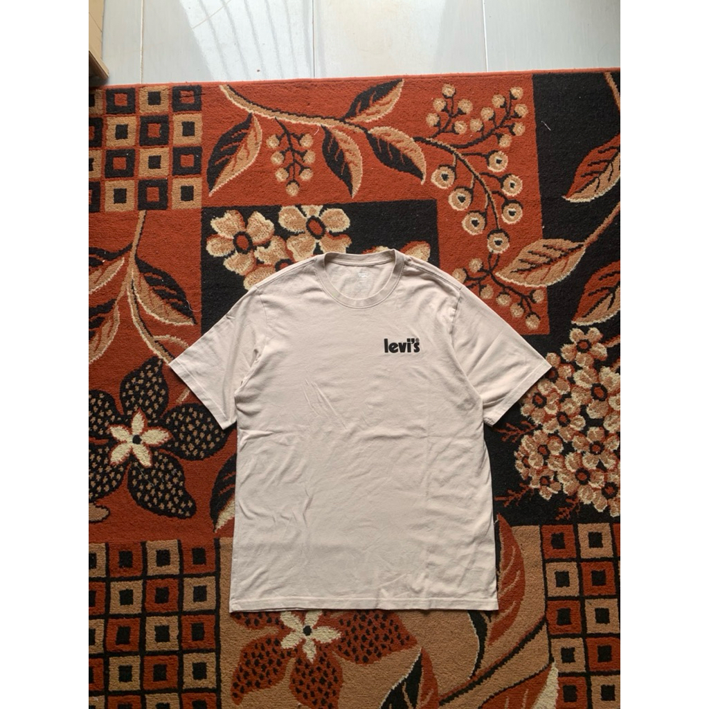 kaos levis relaxed fit second