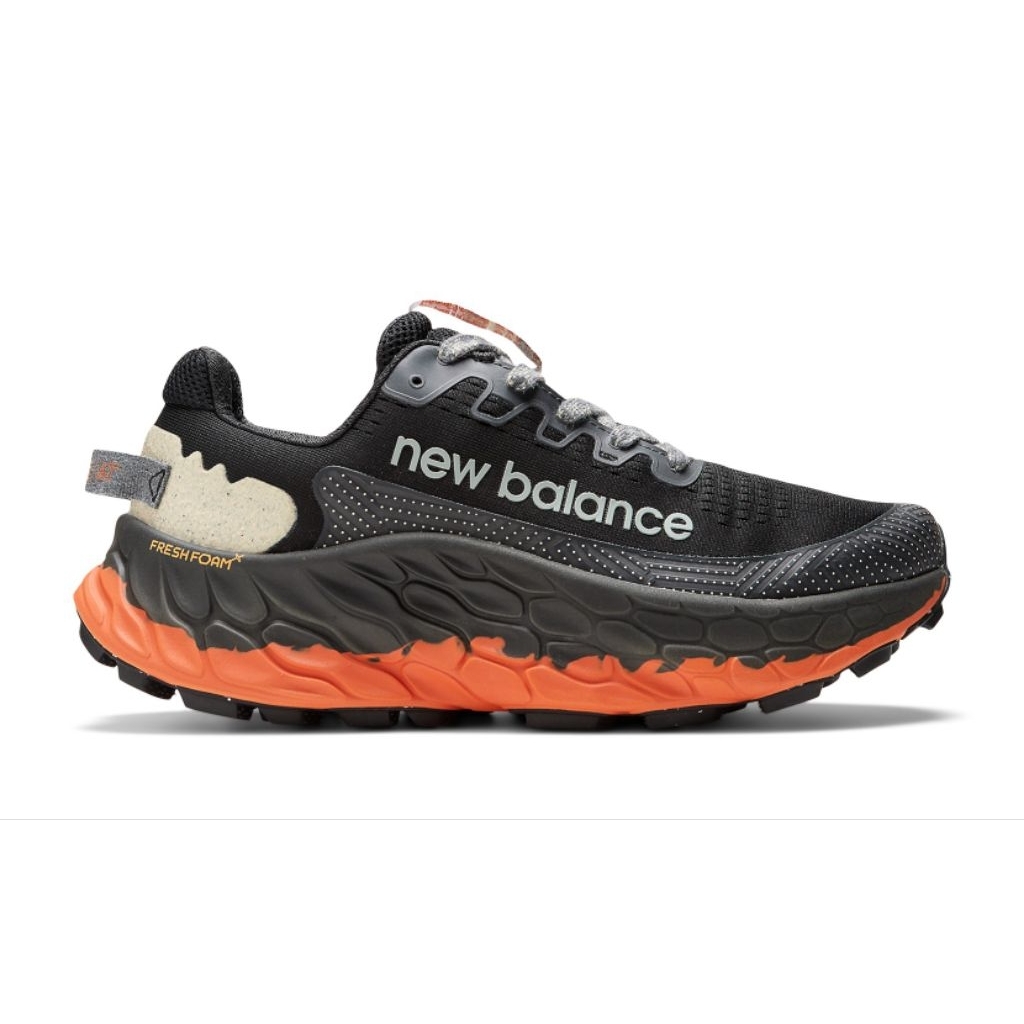 Sepatu Trail Fresh Foam x More Trail V3 "Black Orange"