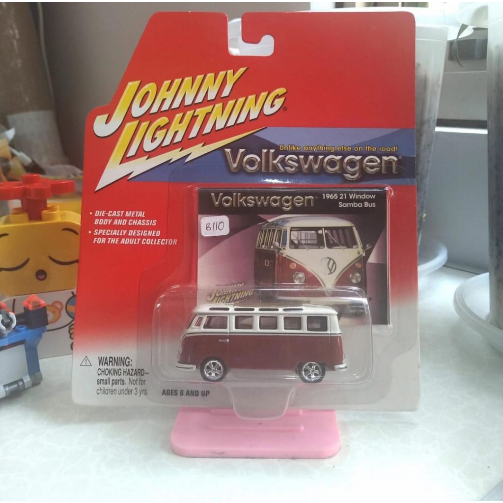 Johnny Lightning 2002 VW Volkswagen Samba Bus
