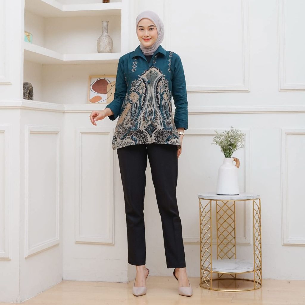 blouse batik berkerah model kemeja