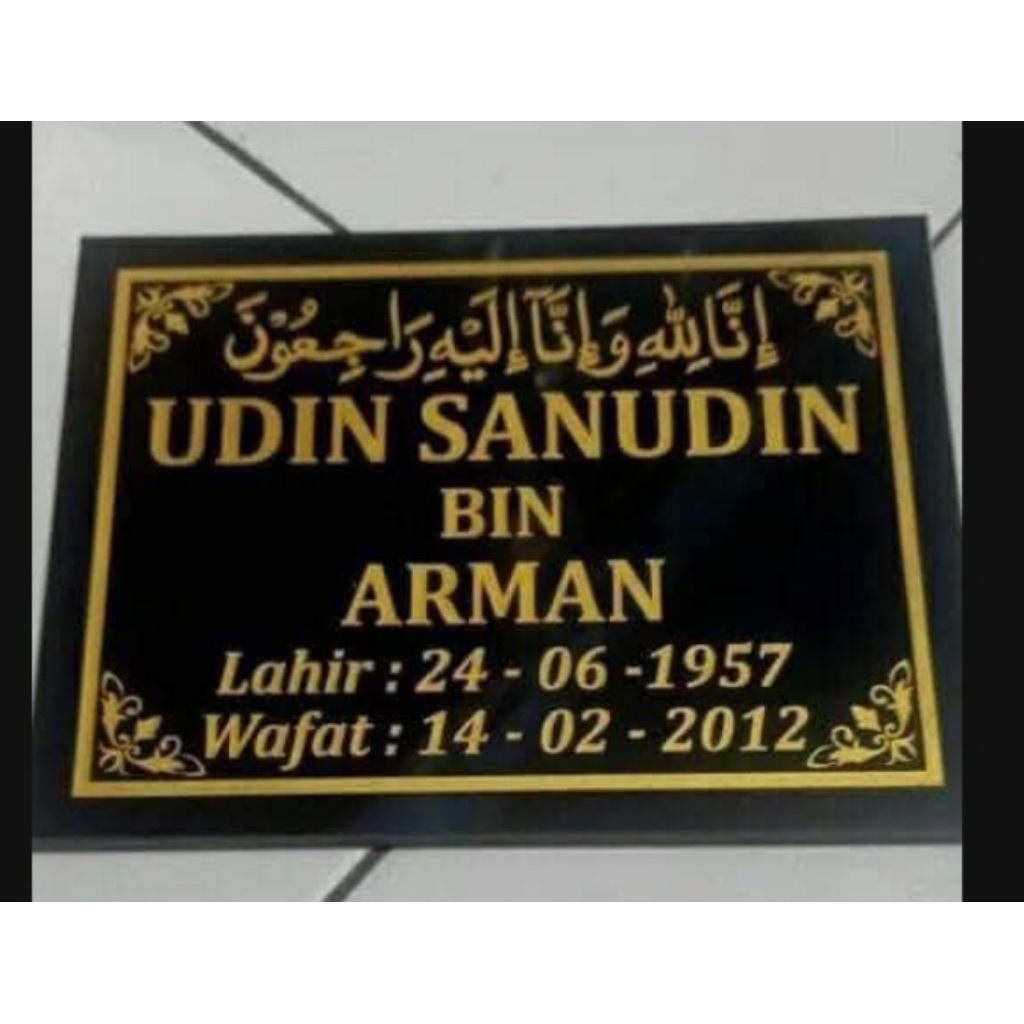 nisan makam